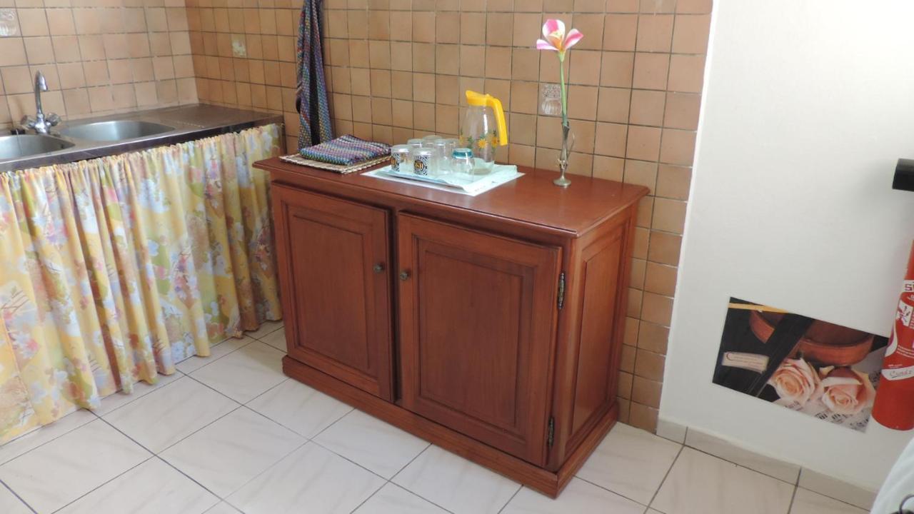 Appartement Chez Régine à Le Robert Extérieur photo