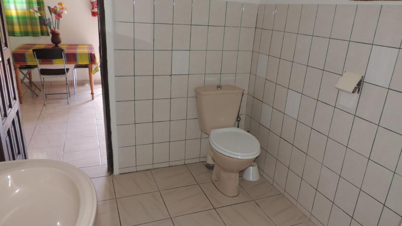 Appartement Chez Régine à Le Robert Extérieur photo